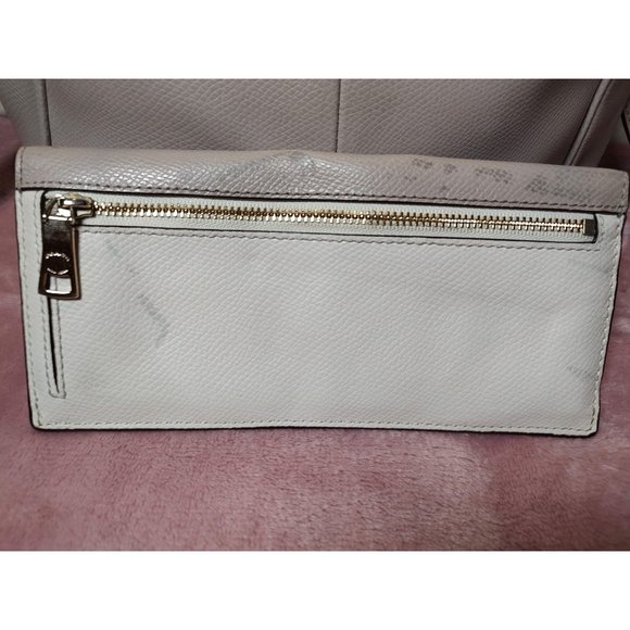 2 COACH items. Coach Minetta Cross body Bag and Wallet. - Picture 8 of 8